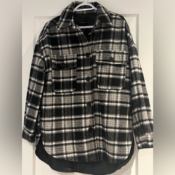 Women’s plaid lined shacket from Forever 21 - Picture 1 of 8